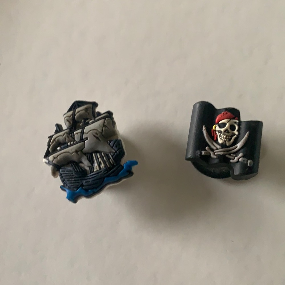 2 pirate croc accessories Jibbitz